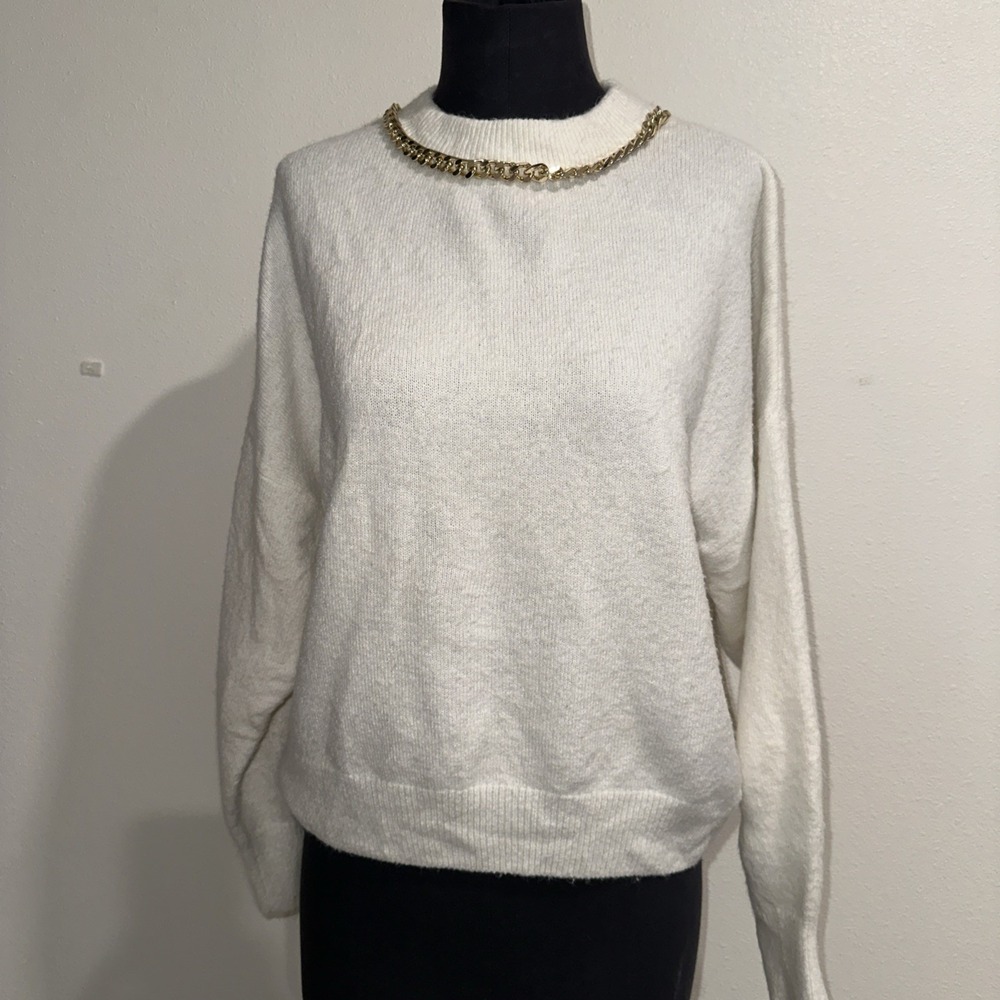 H&M‎ White Jewel-neck Sweater Women's Size  M